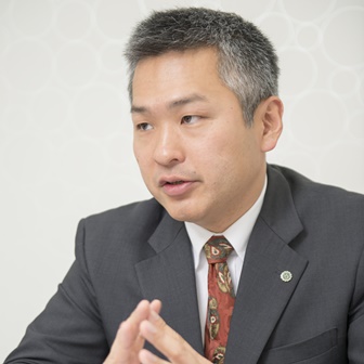 システム担当室長の瀬田裕士氏